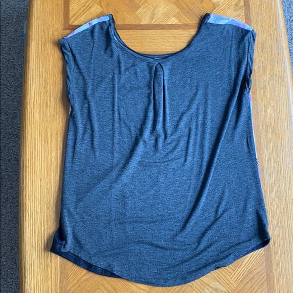 Shirt - Picture 5 of 7